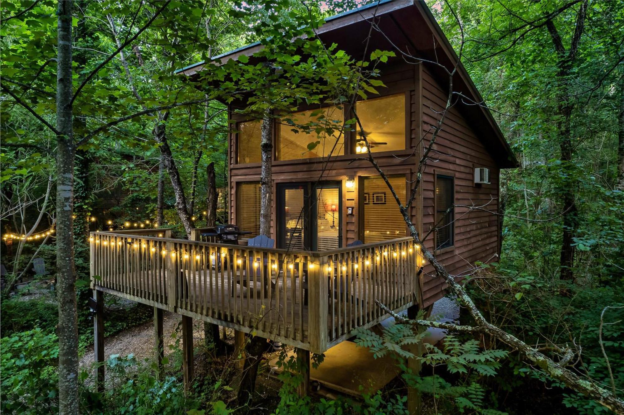 Rivers Edge Treehouses Робинсвил Екстериор снимка