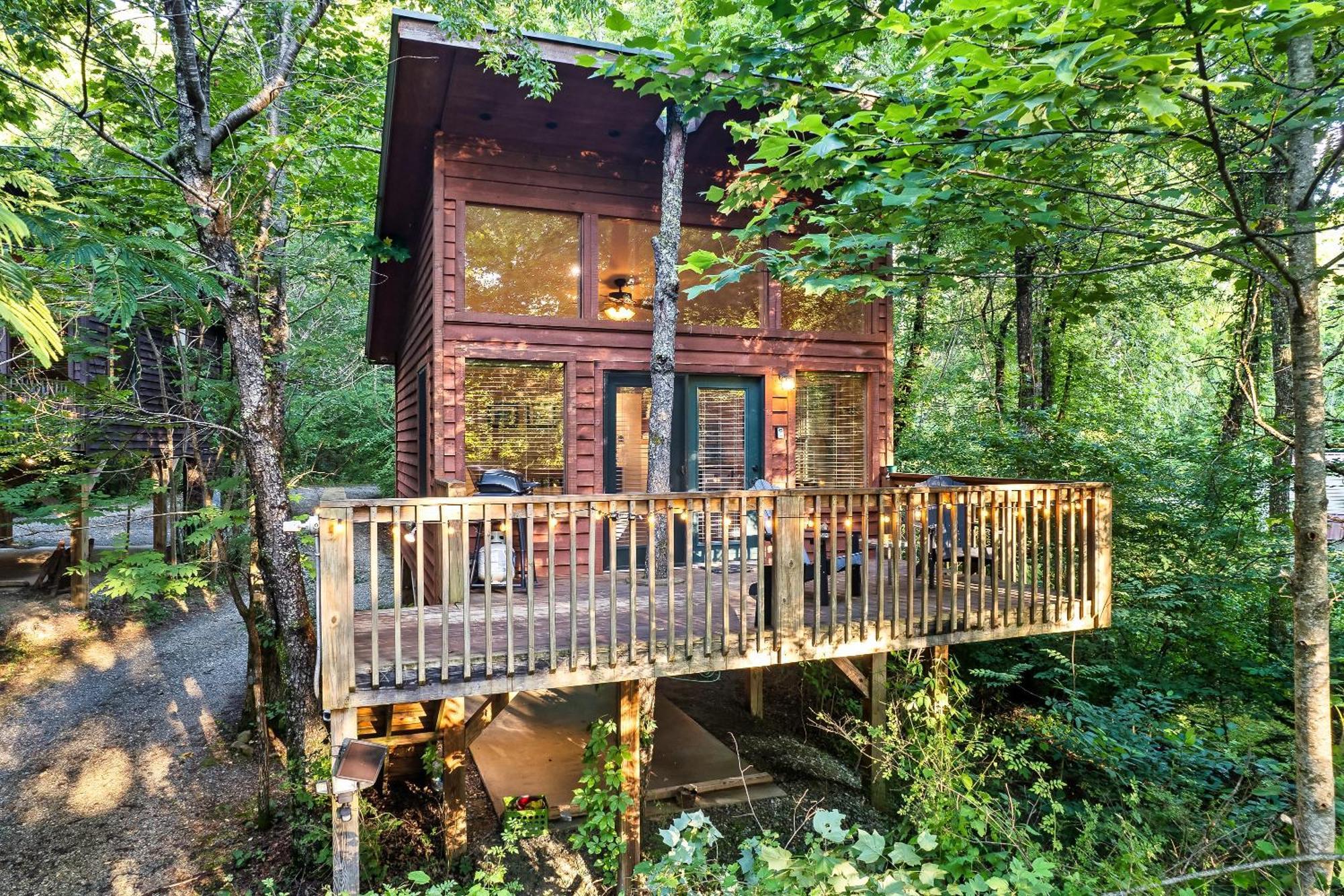 Rivers Edge Treehouses Робинсвил Екстериор снимка