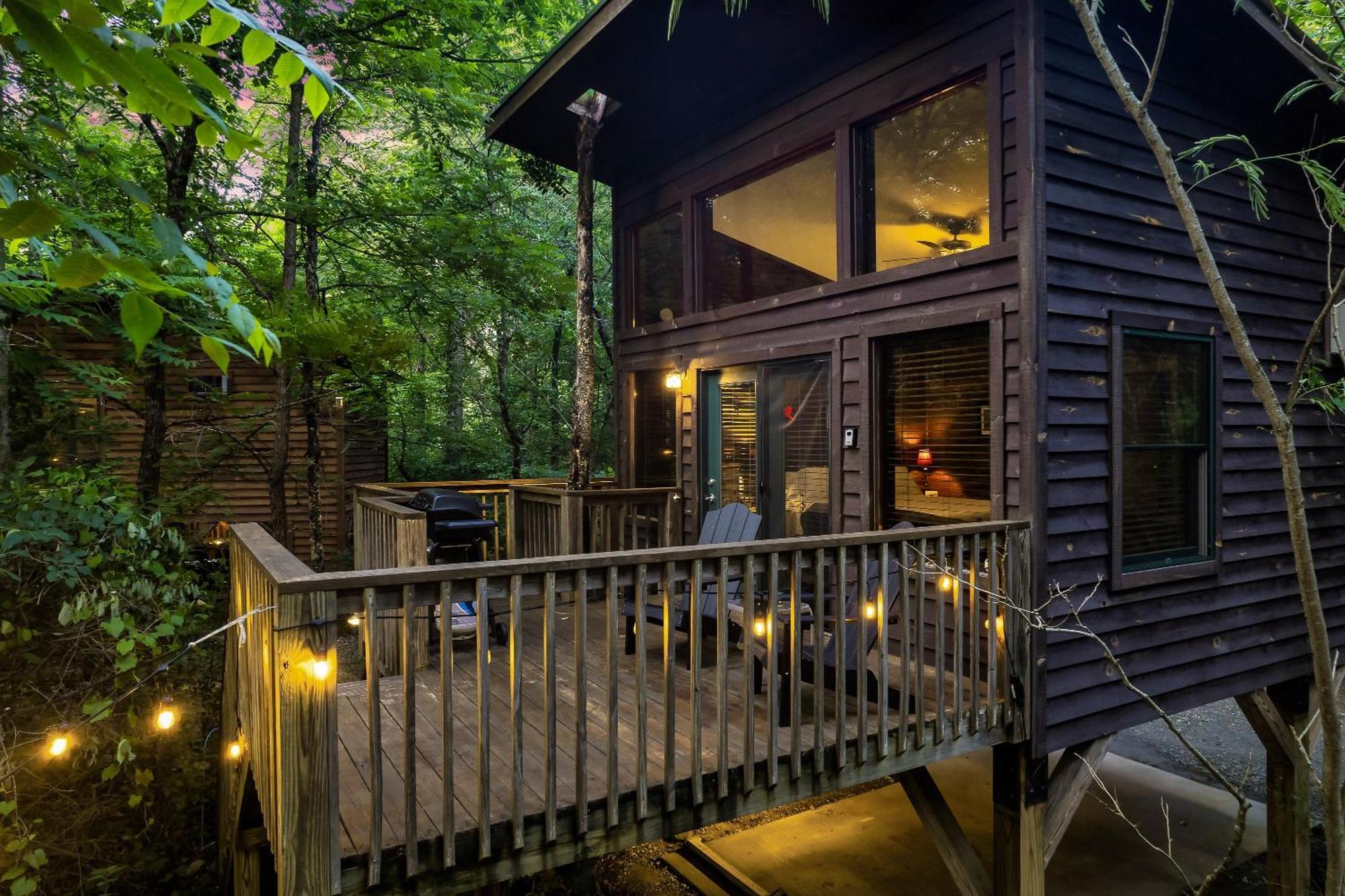 Rivers Edge Treehouses Робинсвил Екстериор снимка