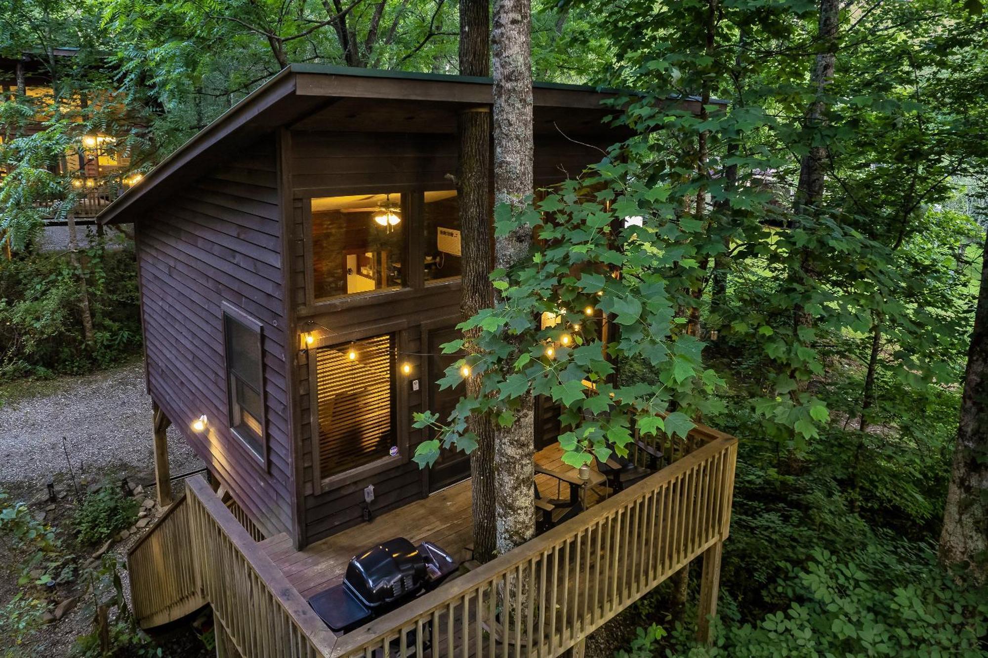 Rivers Edge Treehouses Робинсвил Екстериор снимка